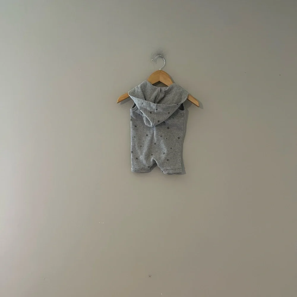 $12 ADD ON Modern Moments romper baby boy gray 0-3M Zara‎ H&M easy peasy